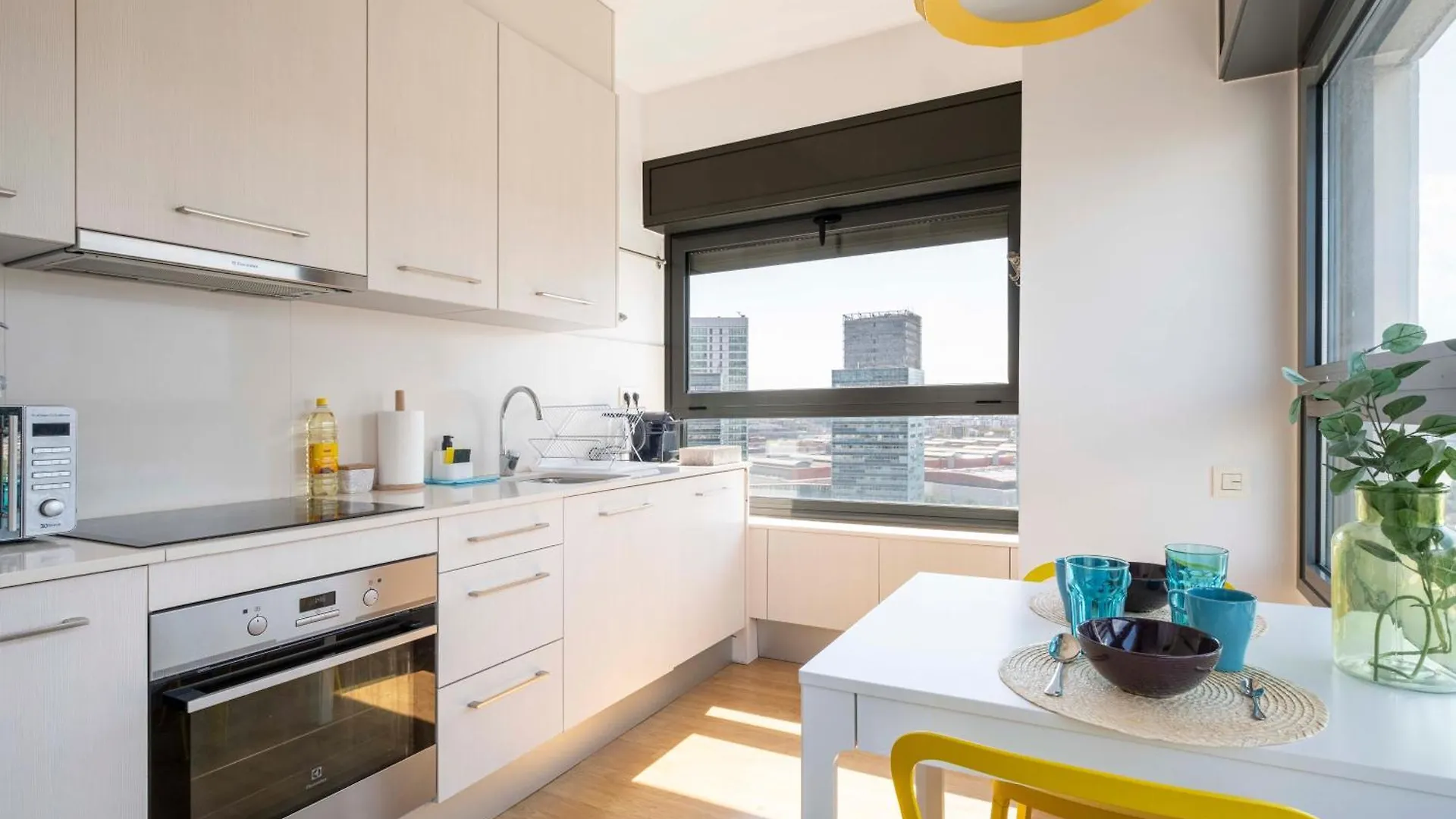Amazing Apart Fira Barcelona And 15' From Bcn Center With Pool Apartmán