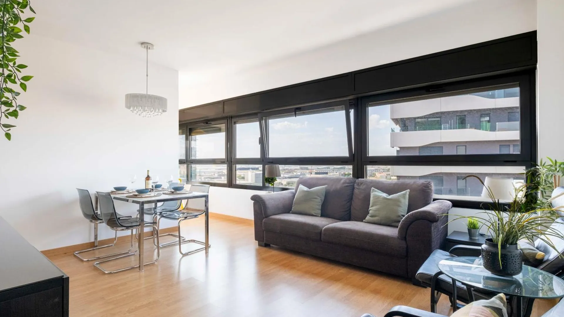 Amazing Apart Fira Barcelona And 15' From Bcn Center With Pool
