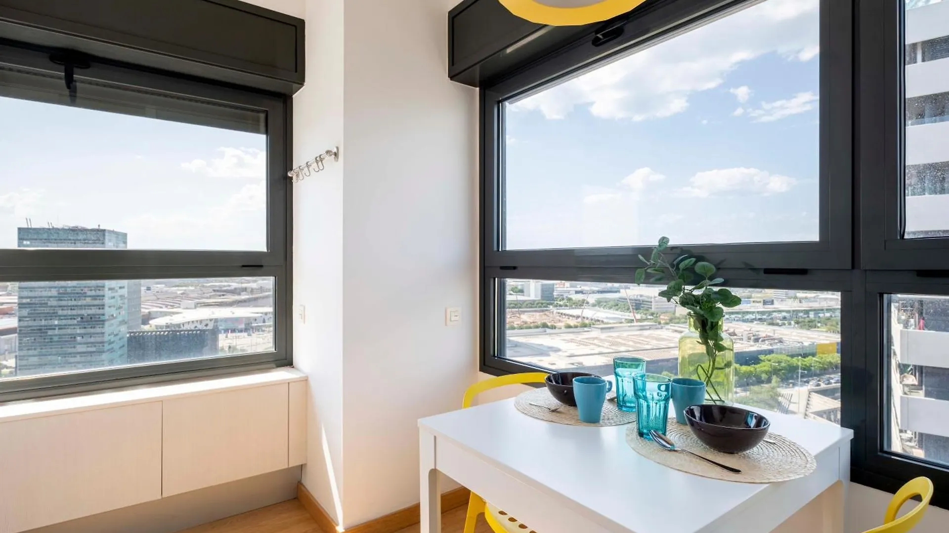Amazing Apart Fira Barcelona And 15' From Bcn Center With Pool